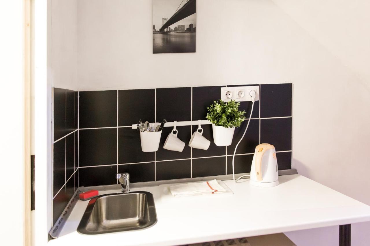 Central Budget Lofts Apartment Budapest Bagian luar foto