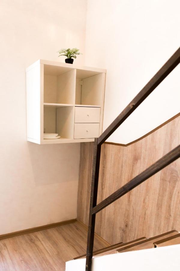 Central Budget Lofts Apartment Budapest Bagian luar foto