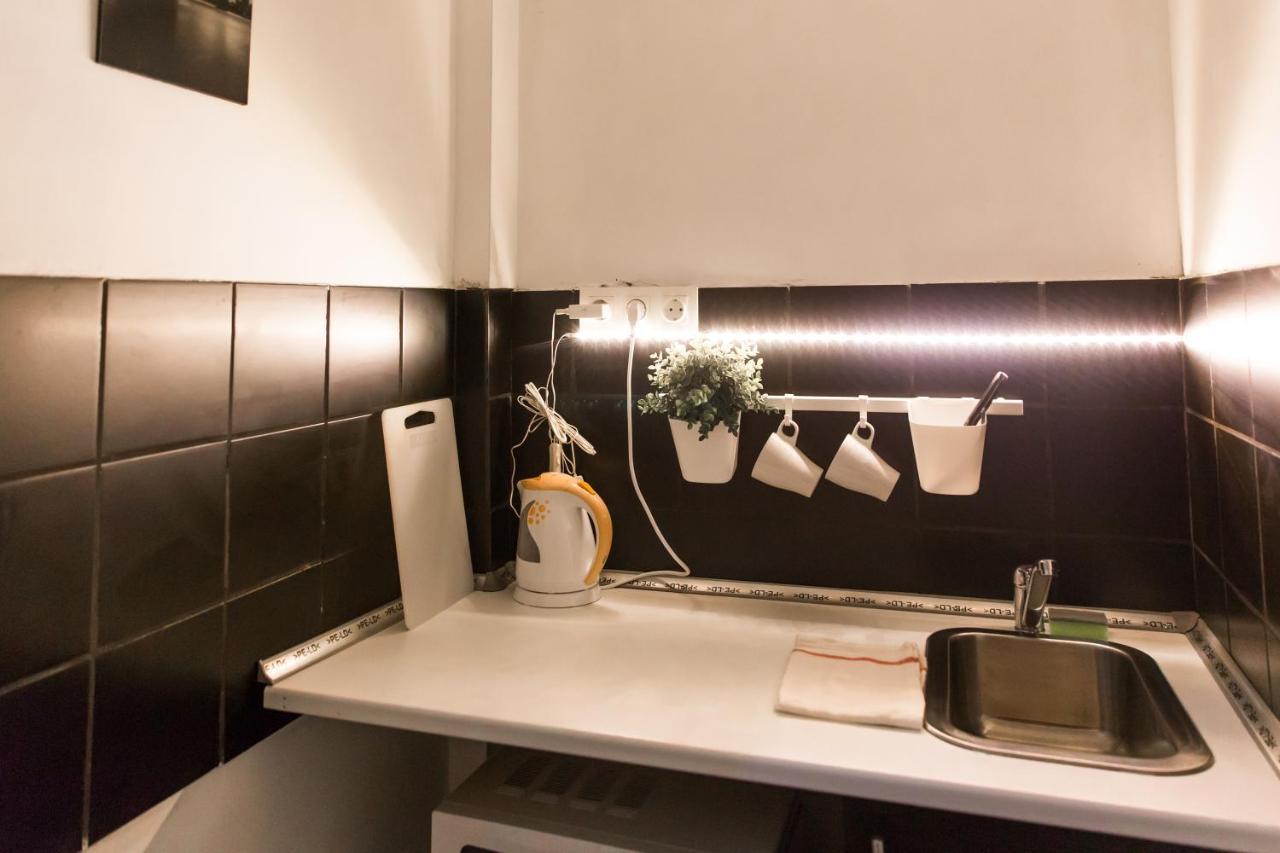 Central Budget Lofts Apartment Budapest Bagian luar foto