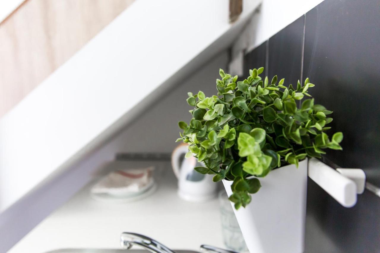 Central Budget Lofts Apartment Budapest Bagian luar foto