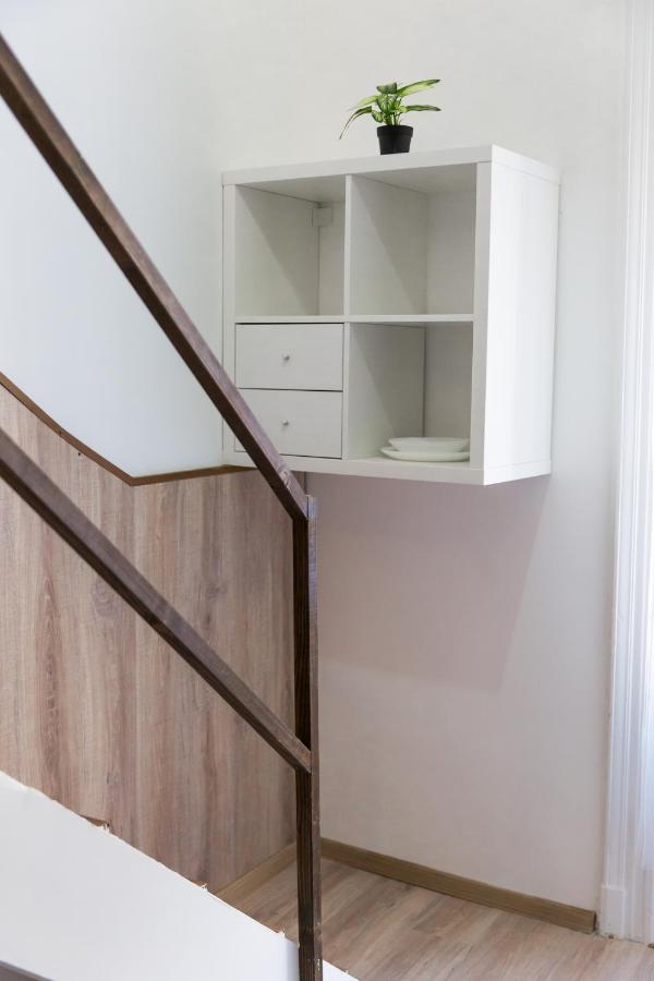 Central Budget Lofts Apartment Budapest Bagian luar foto